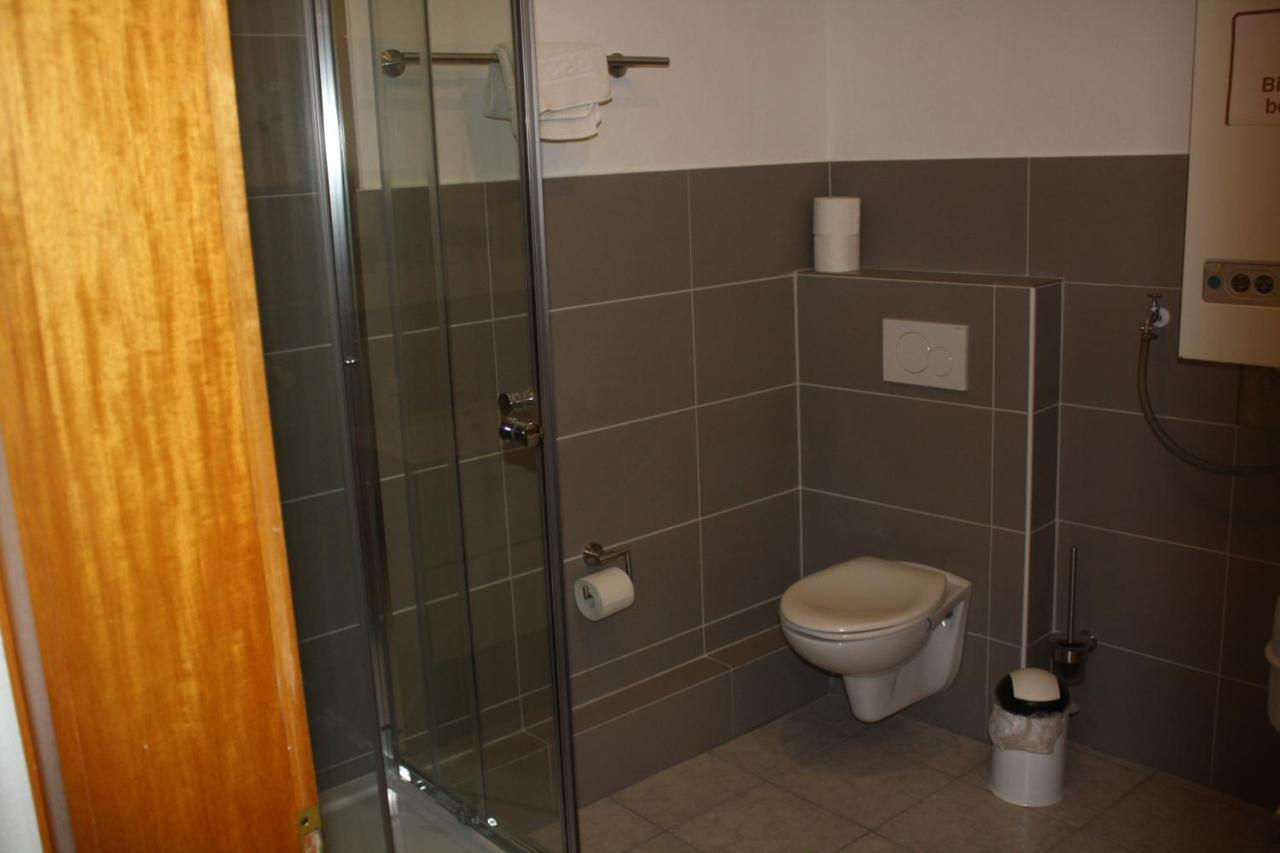 Gaestehaus Ziemons Cochem Esterno foto