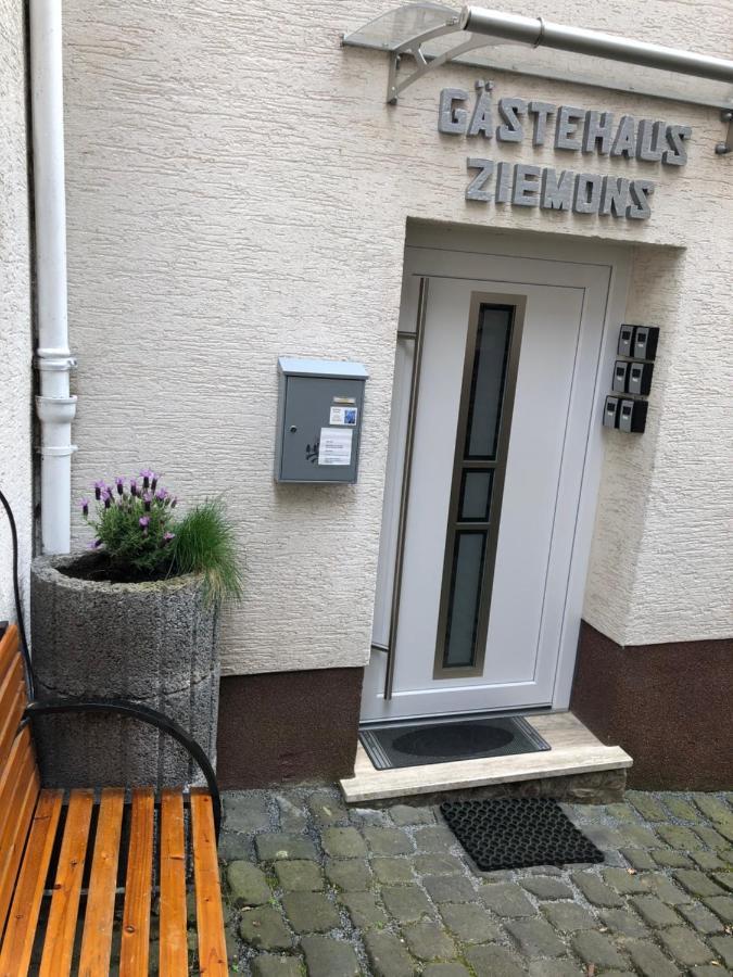 Gaestehaus Ziemons Cochem Esterno foto